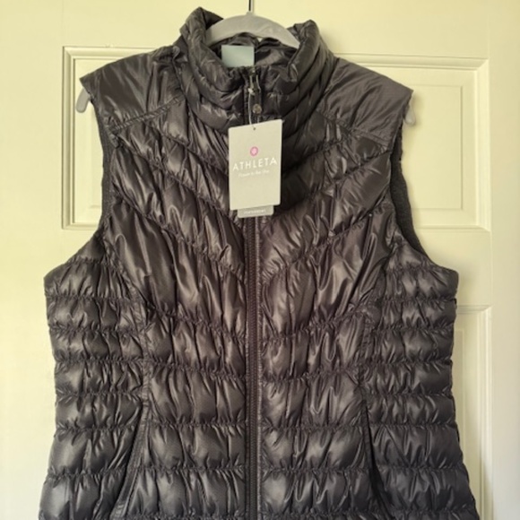 NWT! Athleta Downalicious Deluxe Vest - Black - XL - Picture 2 of 7